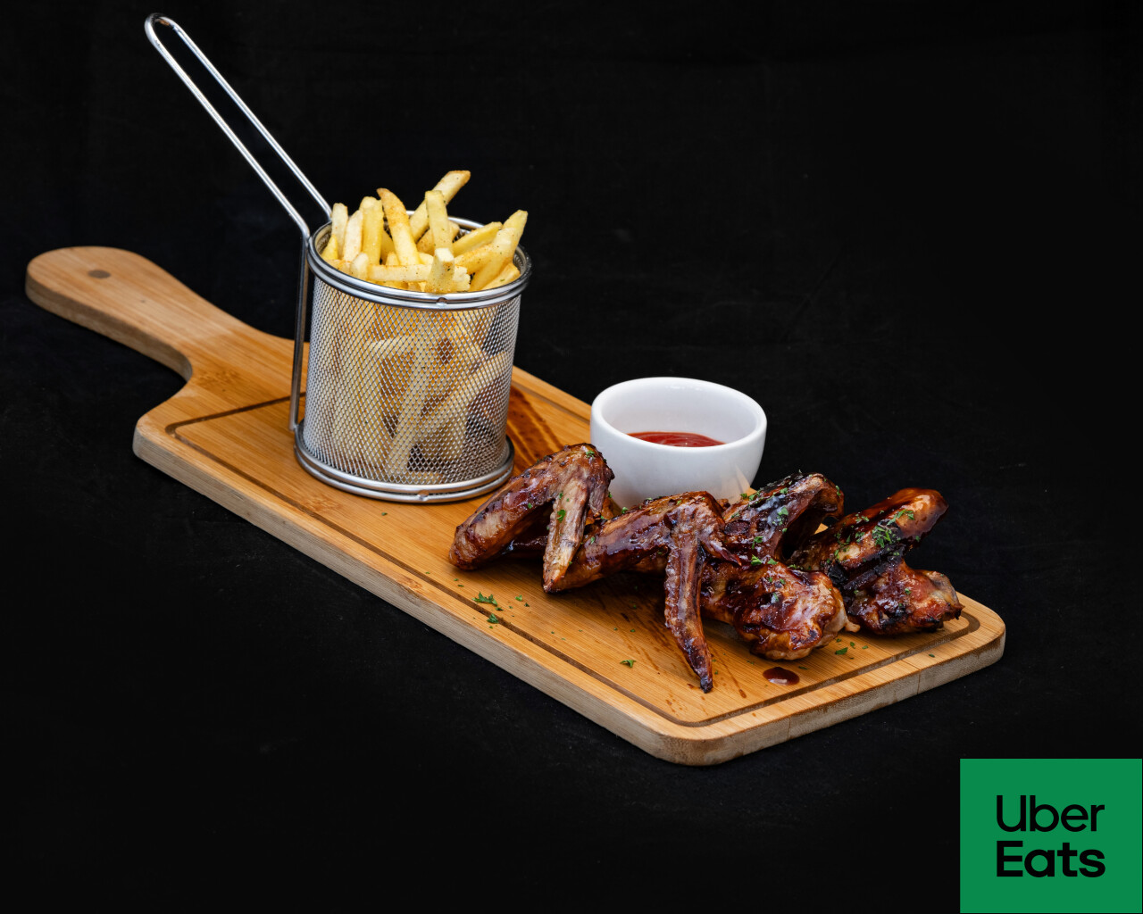photoshoot_for_amar_restaurant_grilled_chicken_wings_550x440